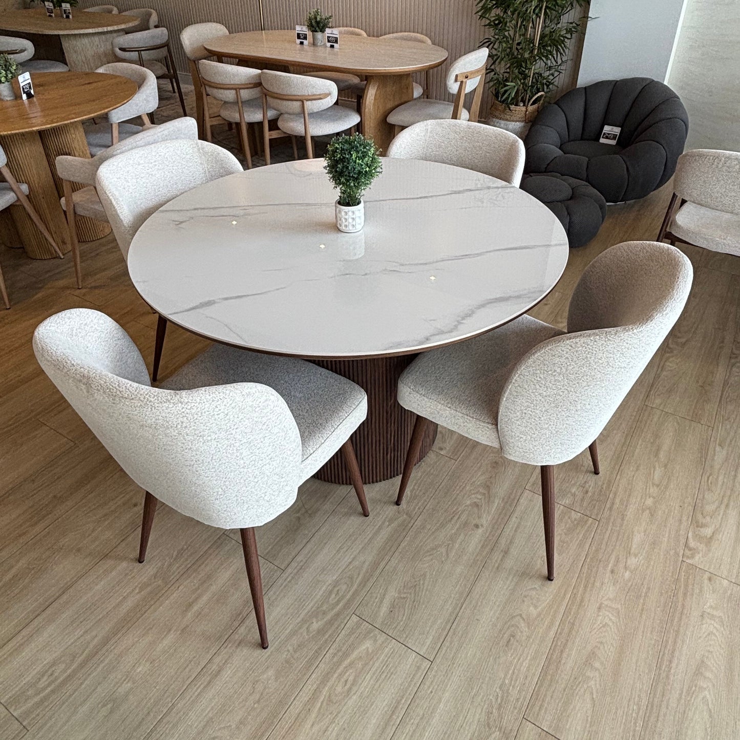 Juego de Comedor - Cava + 4 Sillas Giulia Walnut