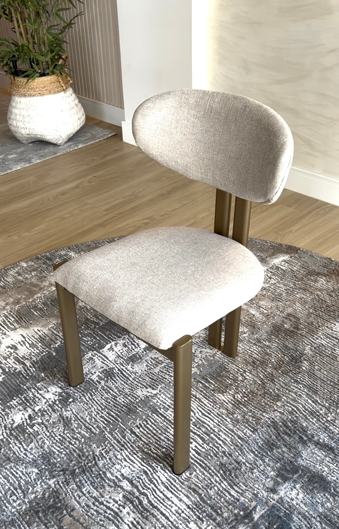 MIKA - Tela Beige - Base Brushed Gold