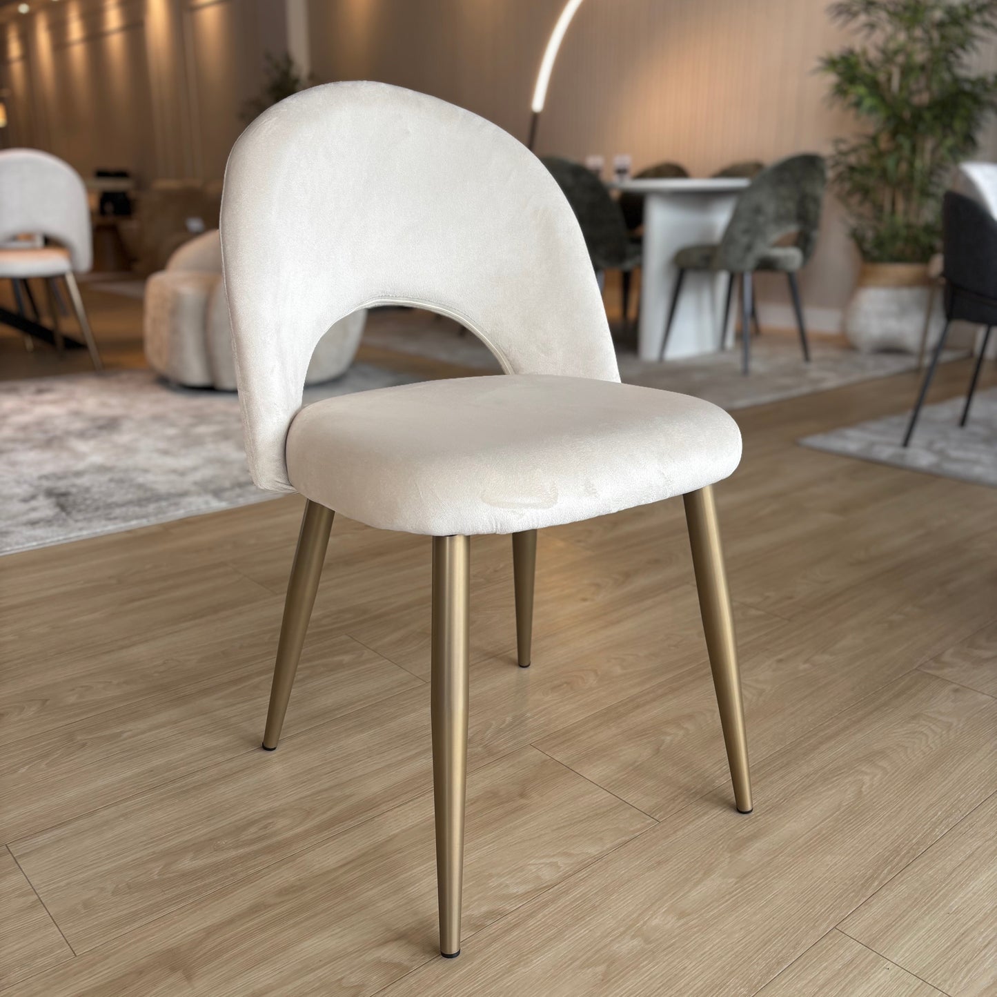 MAYA - Tela Crema Velvet - Base Brushed Gold