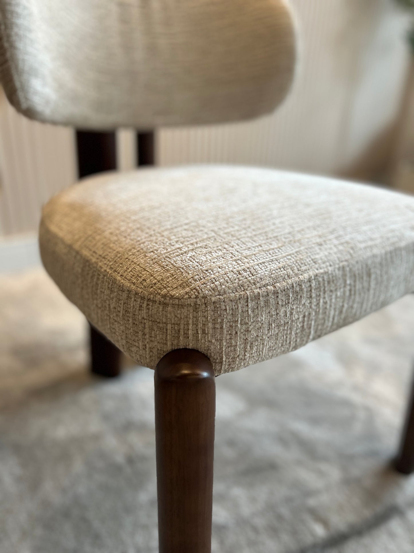 KEIKO - Beige KAN06 - Madera Walnut