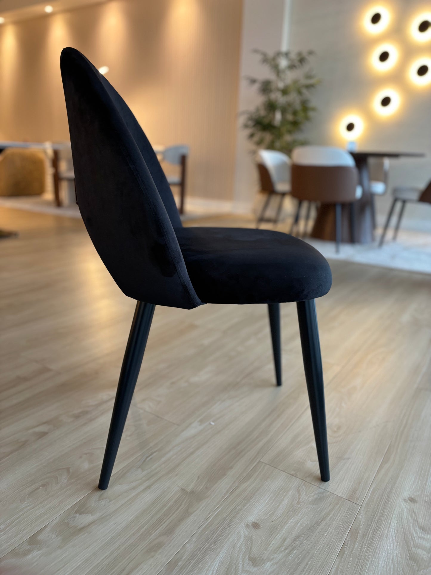 LIA - Tela Negra Velvet - Base Negra