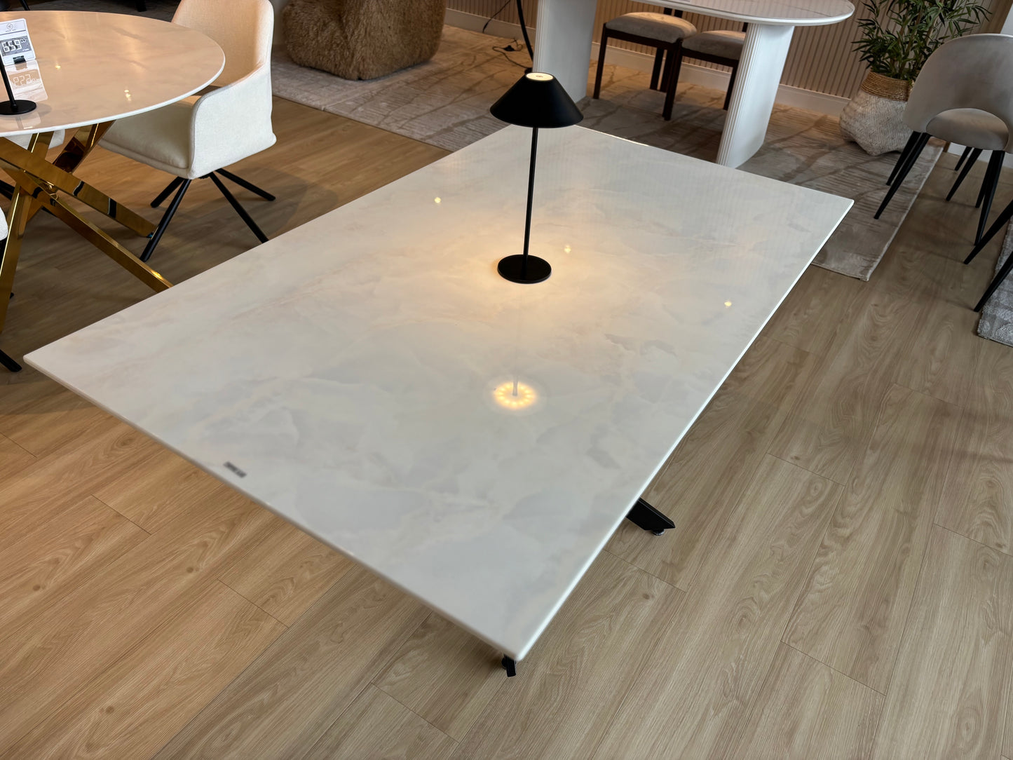 LIRA - Mesa de Comedor - 150cm