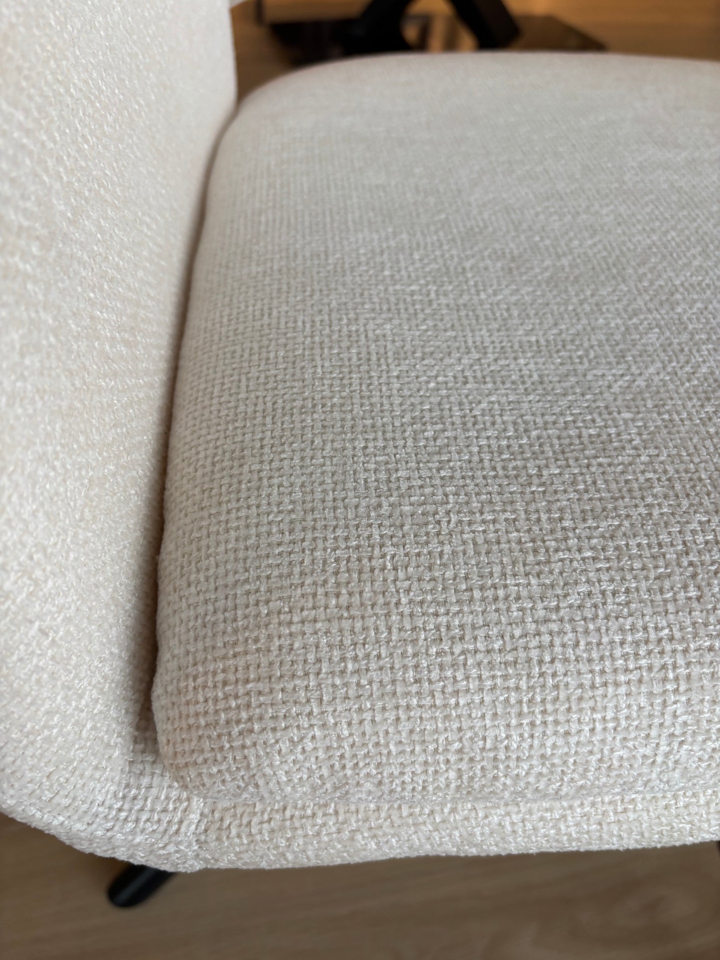 ZENO - Tela Beige - Base Giratoria Negra