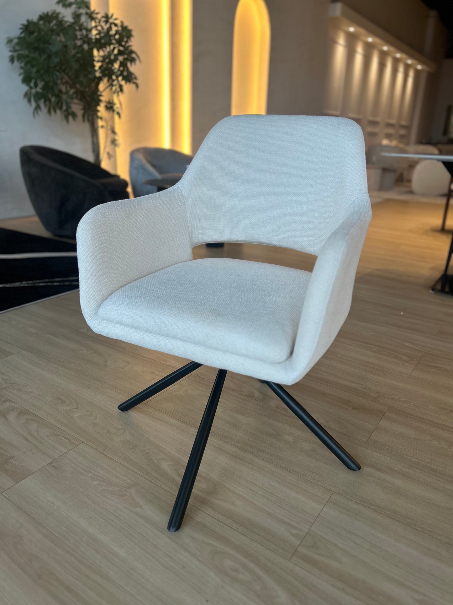 ZENO - Tela Beige - Base Giratoria Negra