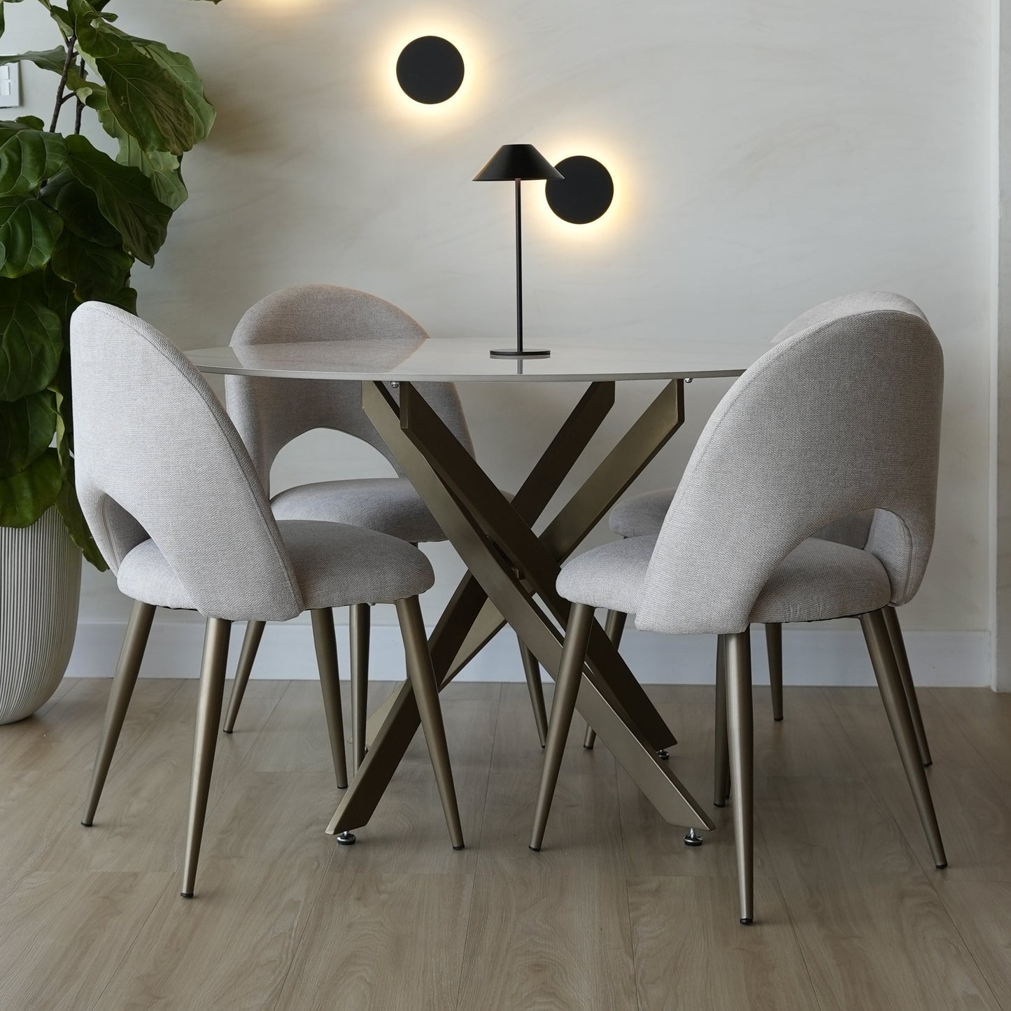 Mesa Lara 120cm + 4 Sillas Maya