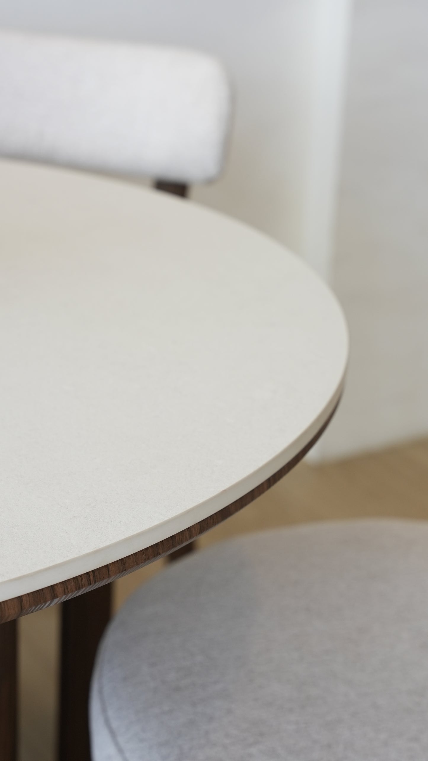 AURA - Mesa de Comedor - 90cm