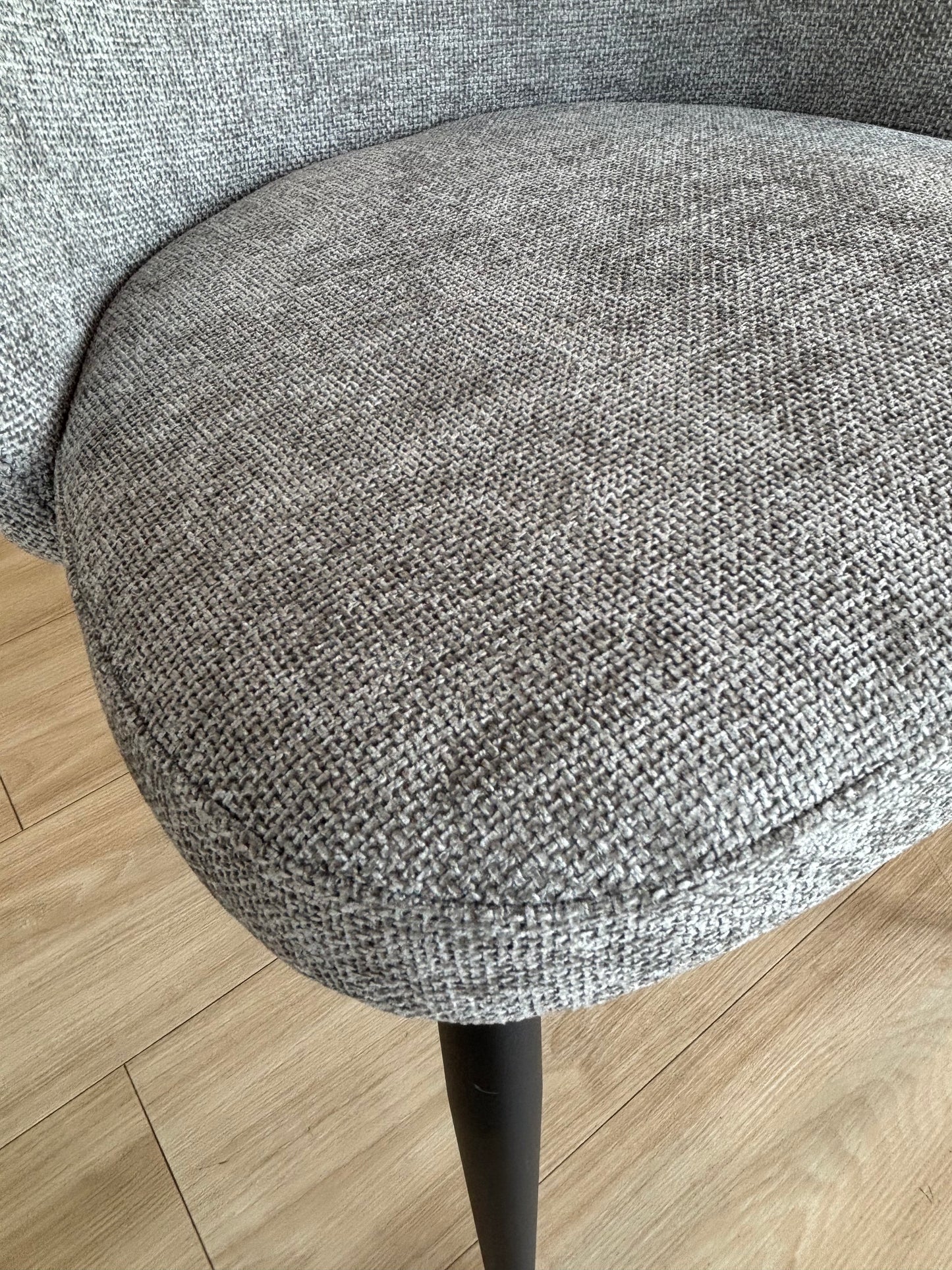 AVA - Tela Gris - Base Matte Black