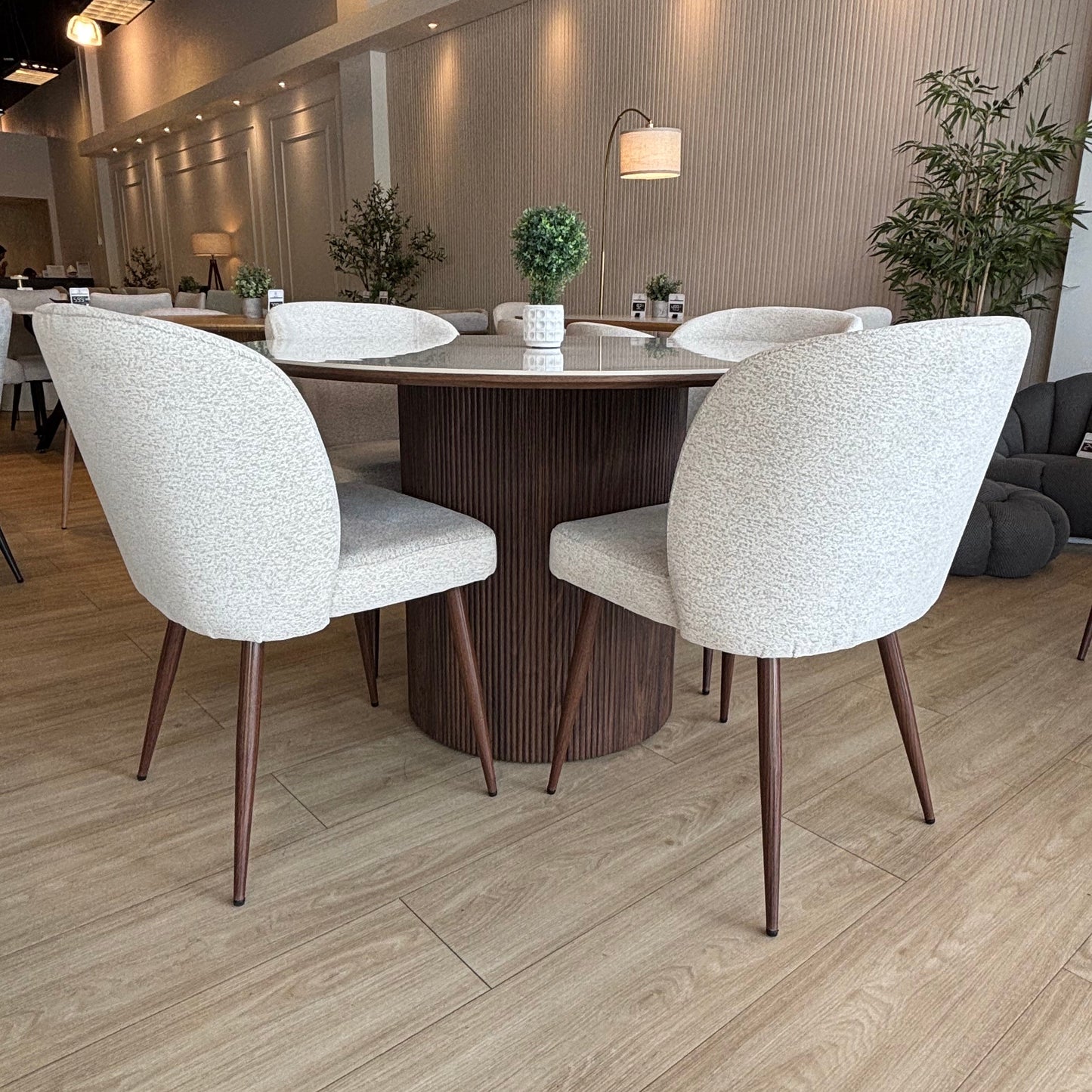 Juego de Comedor - Cava + 4 Sillas Giulia Walnut