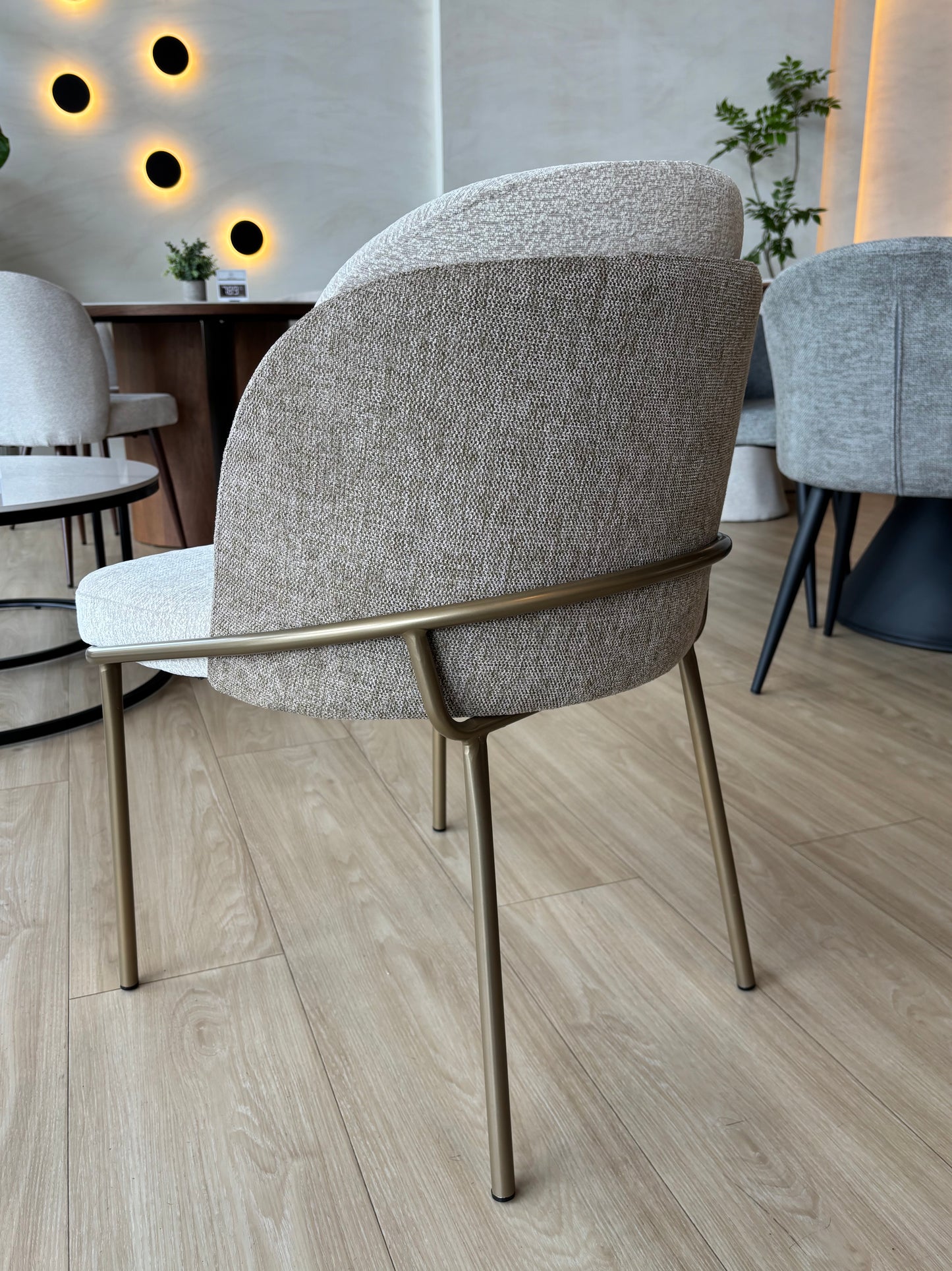 CLEO - Marrón / Beige - Base Brushed Gold