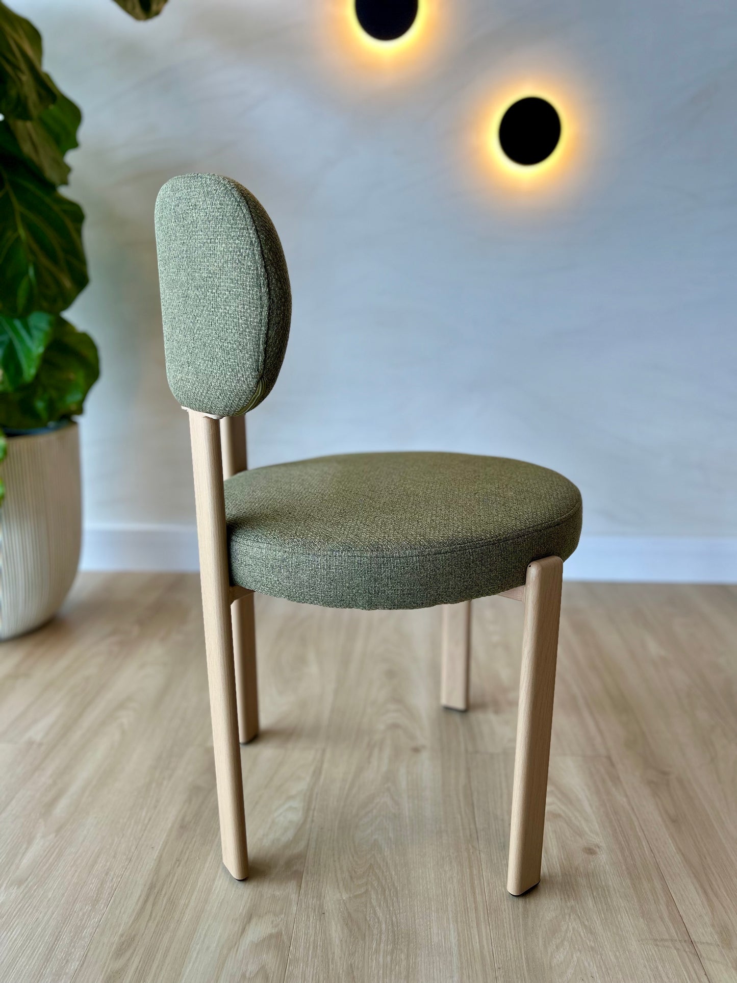 EDEN - Verde (BAR38) - Base de Metal Color Oak