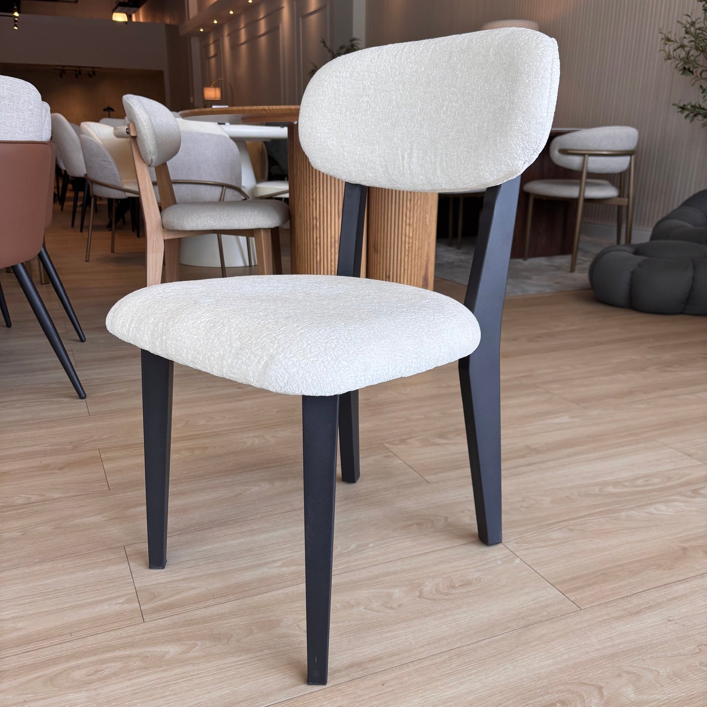 NORA - Tela Blanca - Base Negra