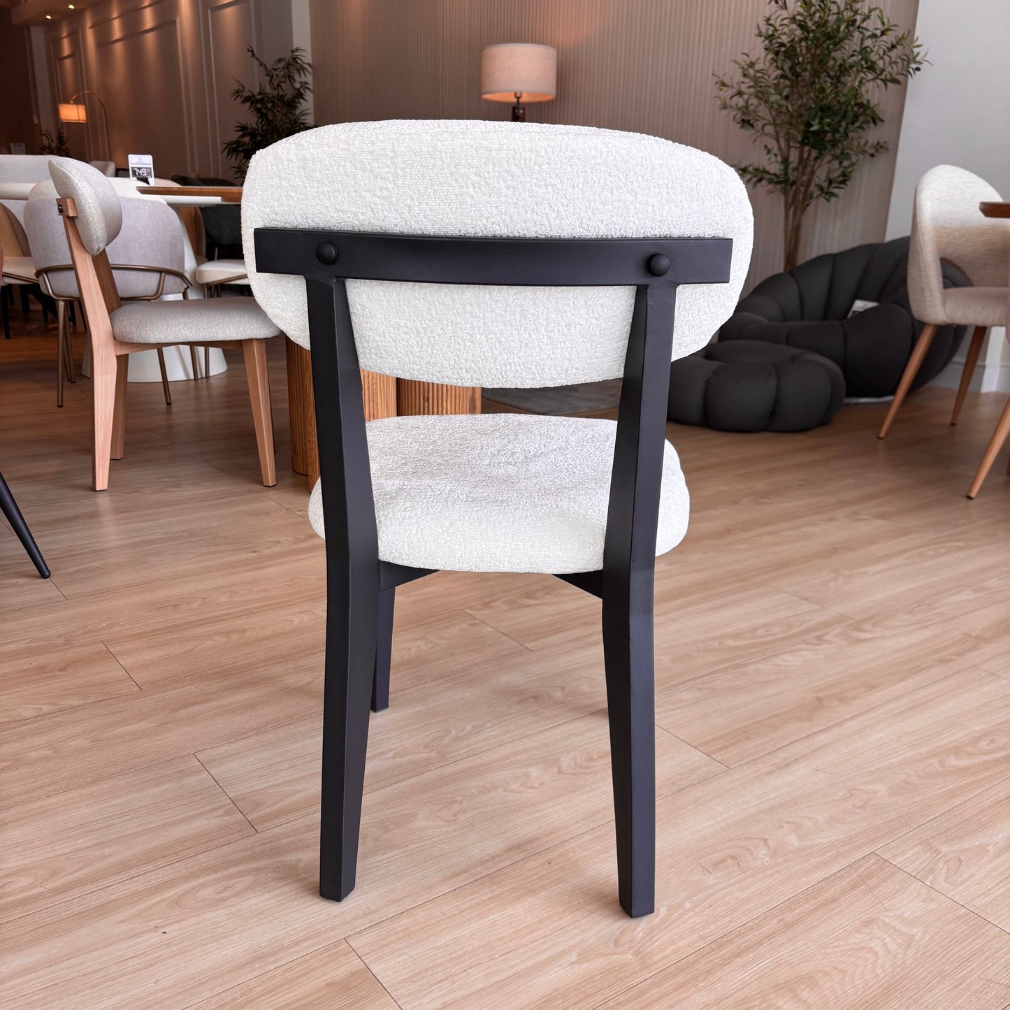 NORA - Tela Blanca - Base Negra