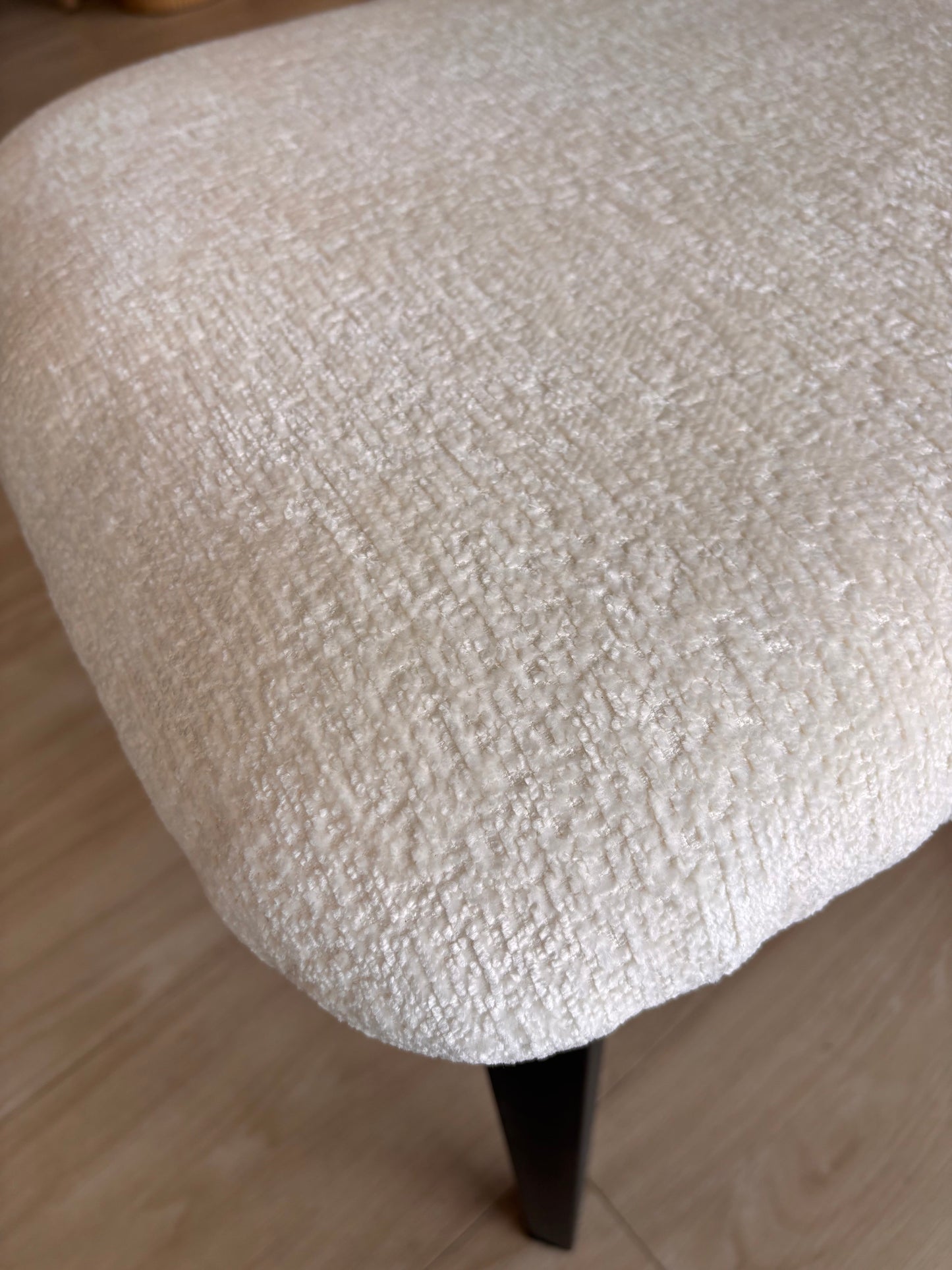 NORA - Tela Blanca - Base Negra