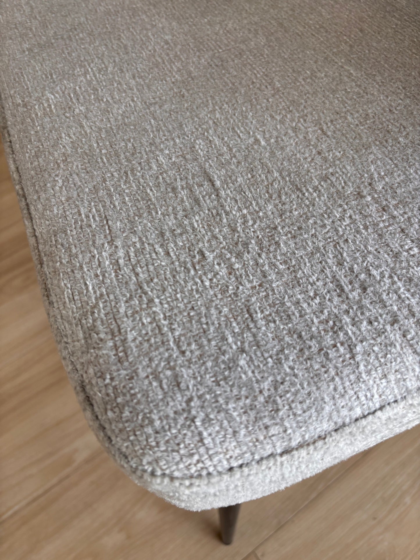 GIULIA - Tela Gris - Base Negra