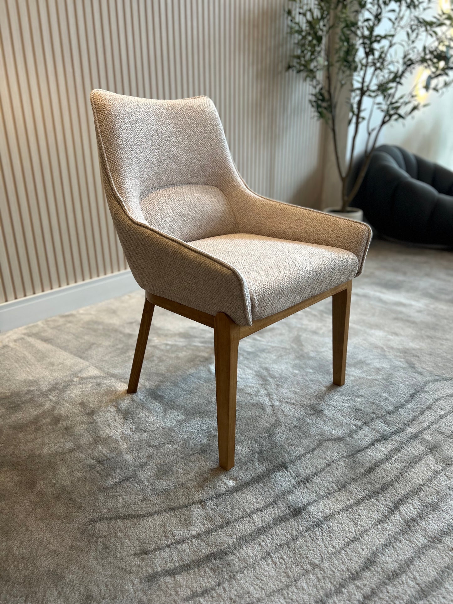 HANNAH - Crema LEO23 - Madera Oak