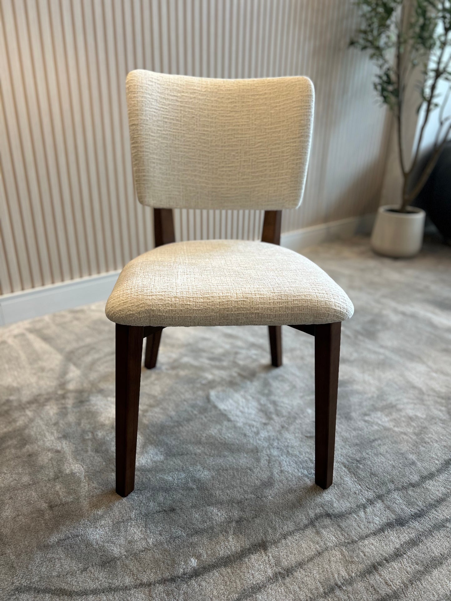 SOPHIE - Crema KAN03 - Madera Walnut