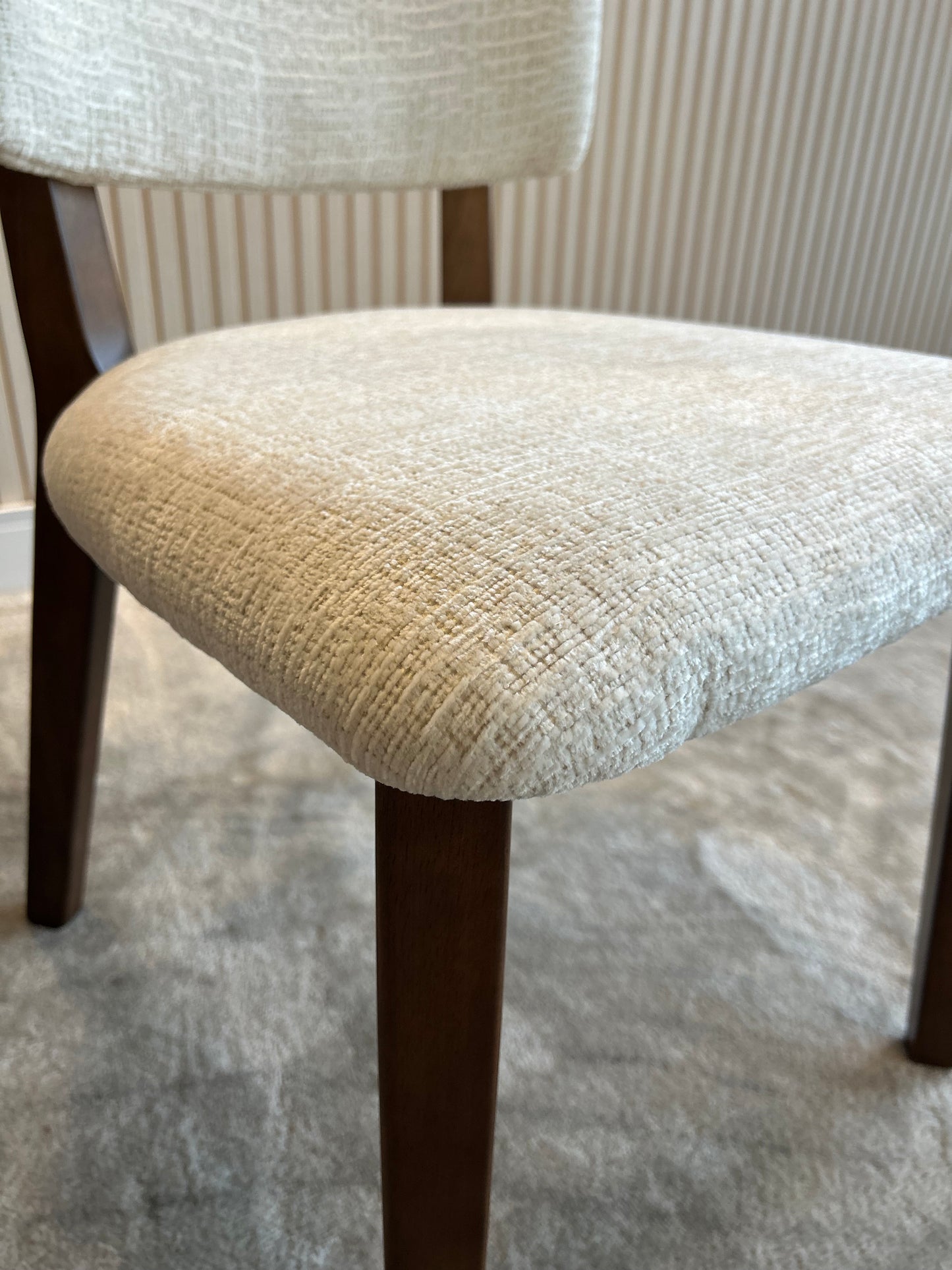 SOPHIE - Crema KAN03 - Madera Walnut