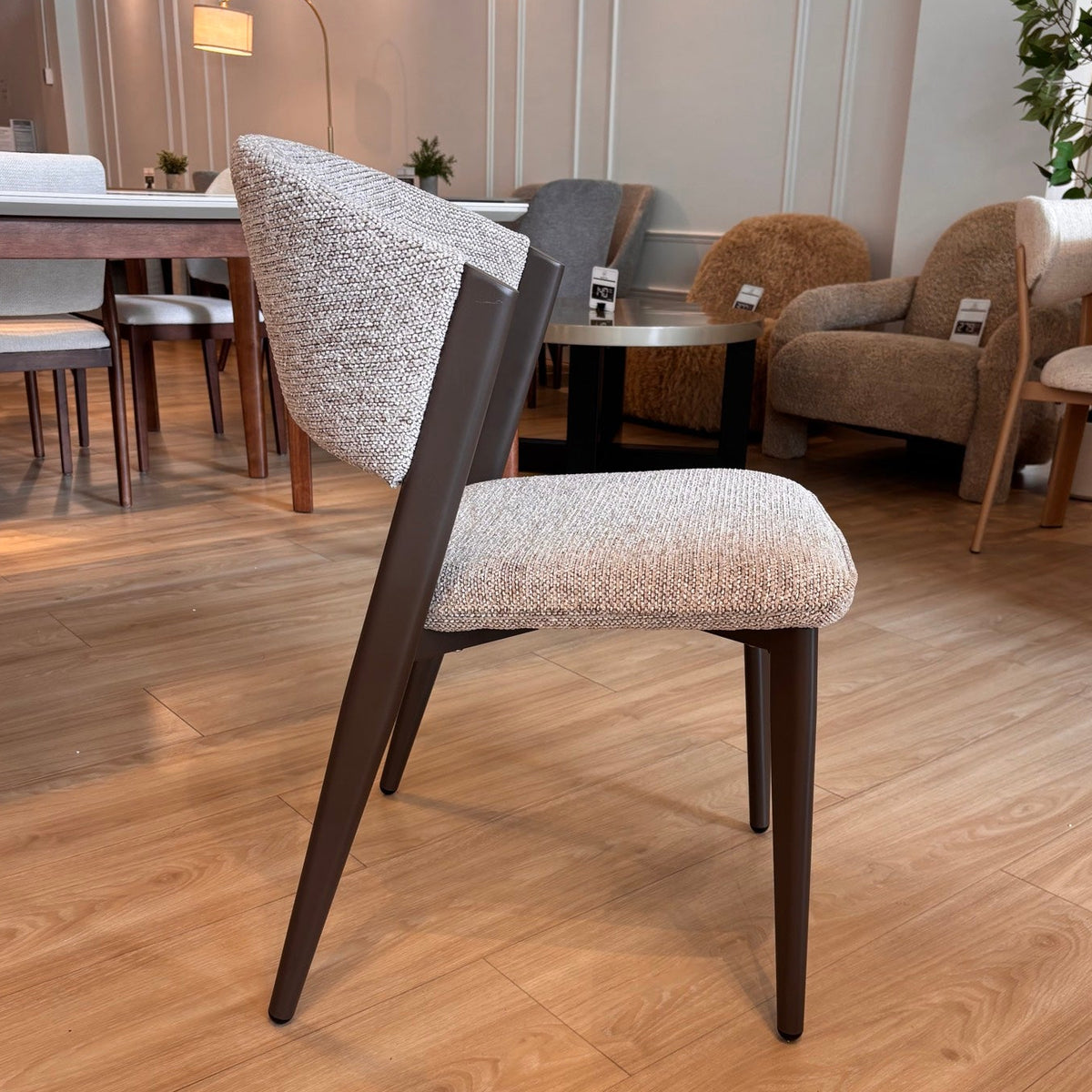 HELIOS - Beige (109-4) - Base de Metal Coffee