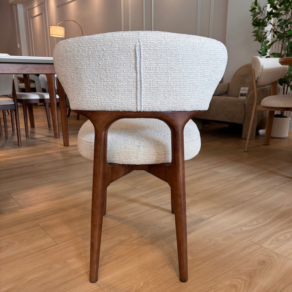 ZORA - Beige (MIL103) - Base de Madera Walnut