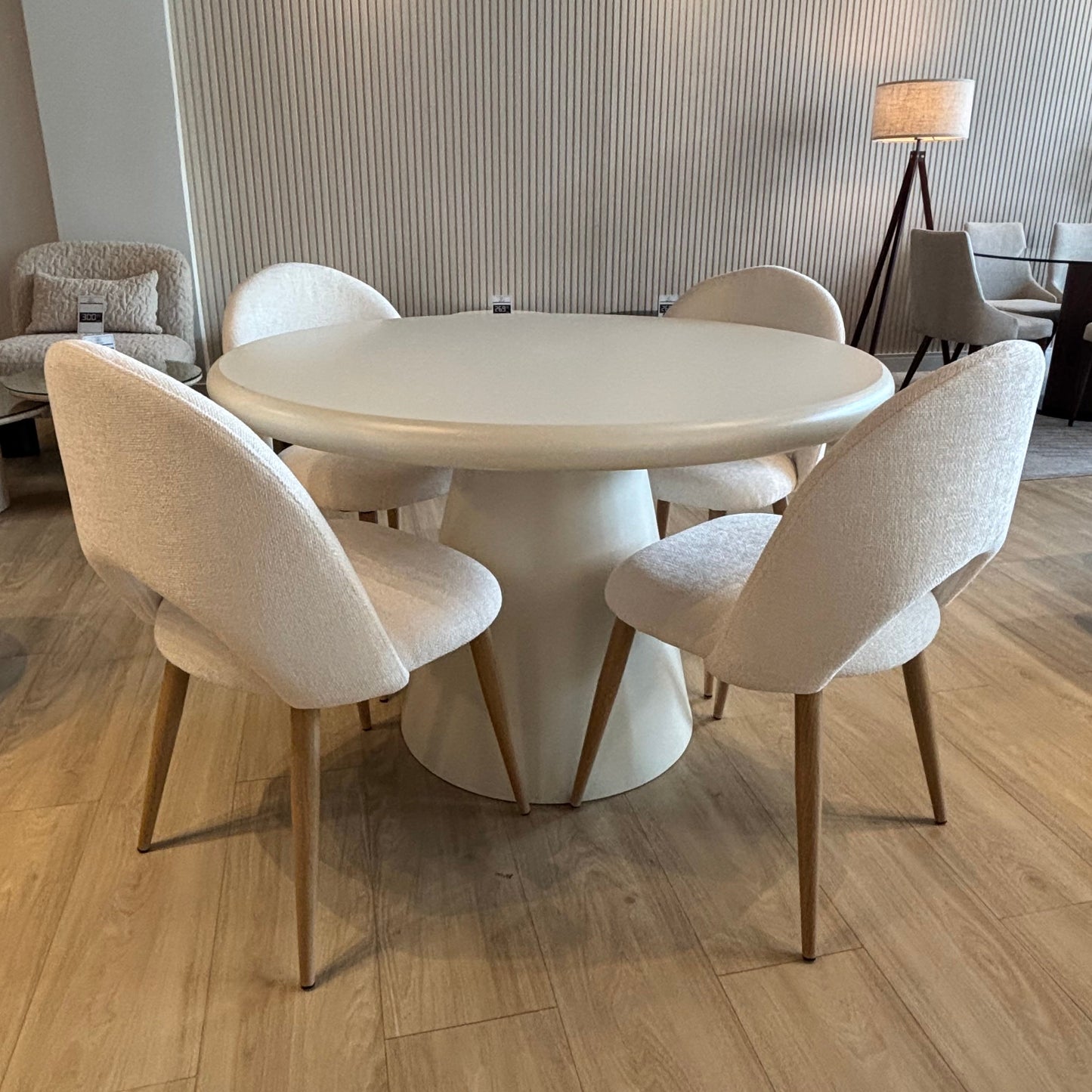 Juego de Comedor - Verona  + 4 Sillas Maya Oak