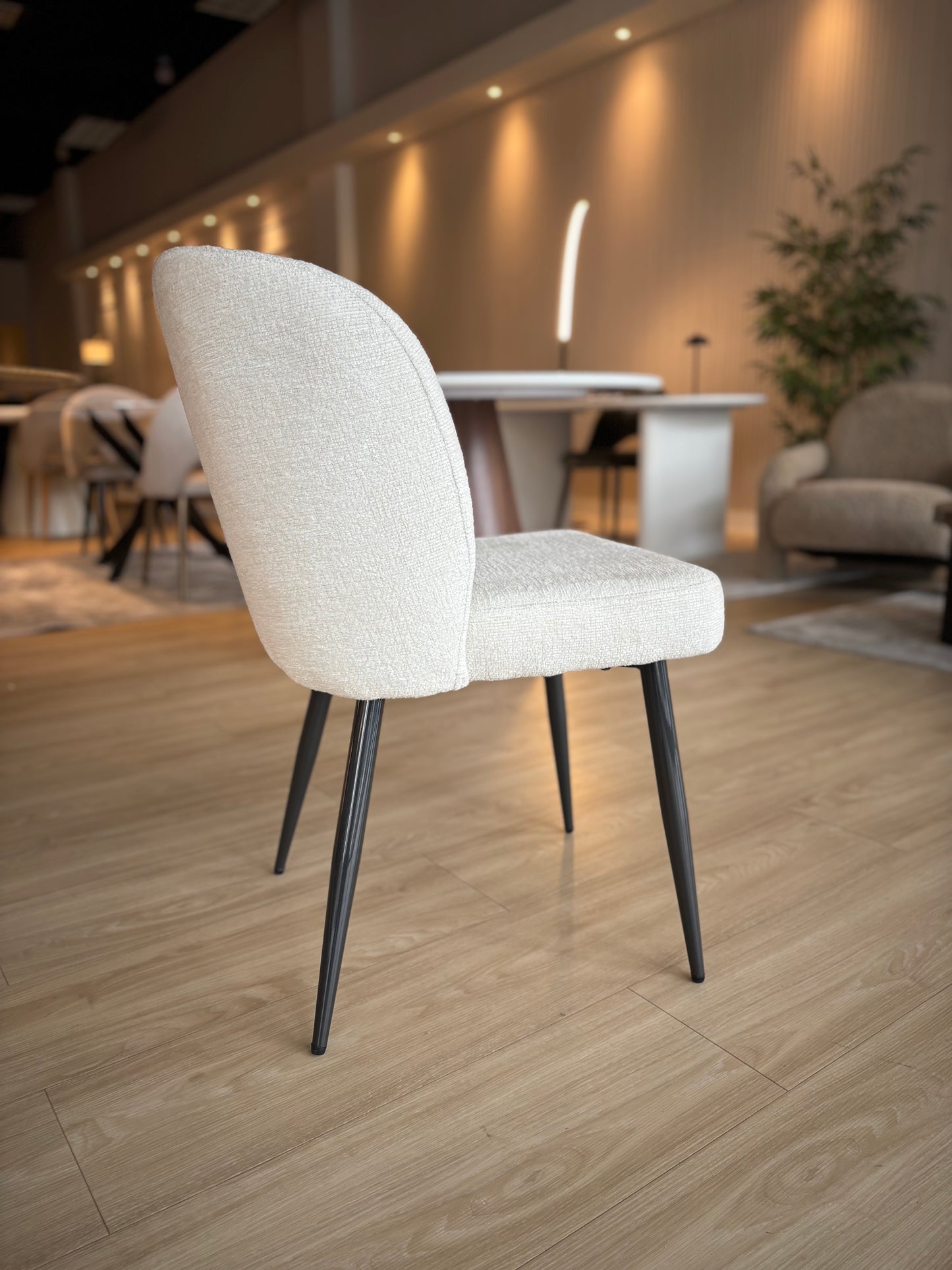 GIULIA - Tela Off White - Base Titanium Black