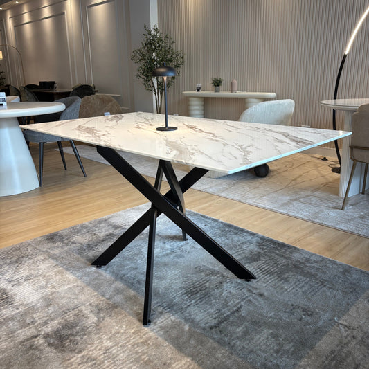 LIRA - Mesa de Comedor - 140cm (Base Negra)