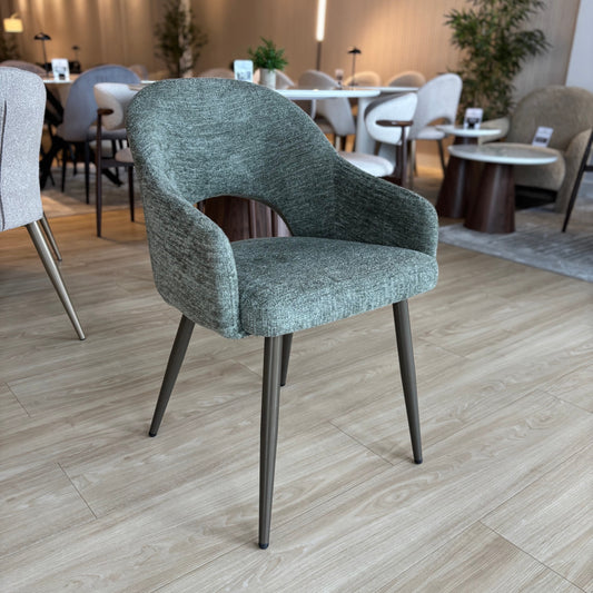 CAMILLE - Tela Verde - Base Marrón Oscuro