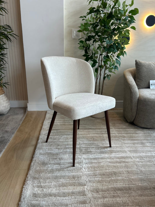 GIULIA - Tela Blanca - Base Color Nuez Oscuro