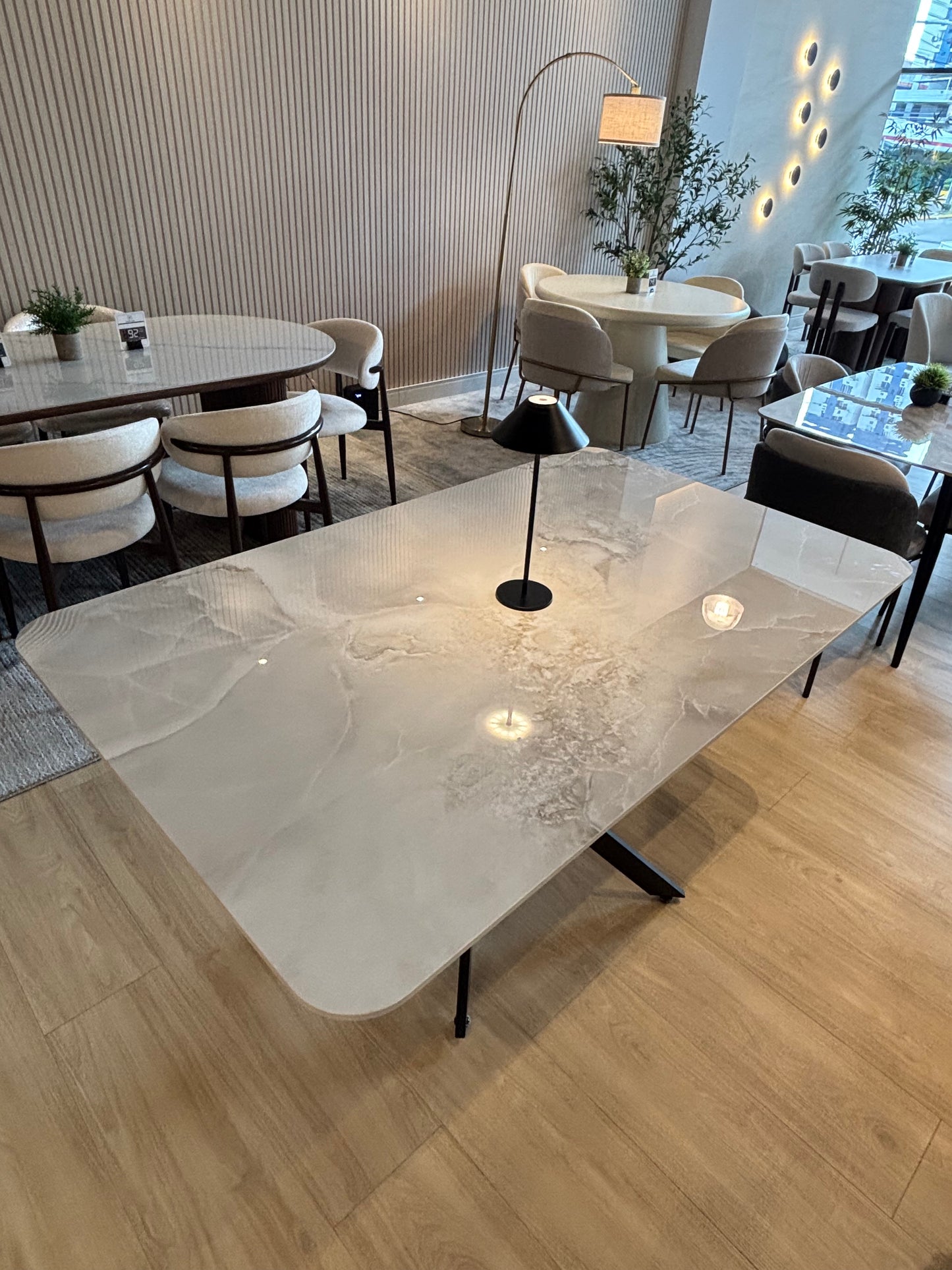 LIRA - Mesa de Comedor - 150cm