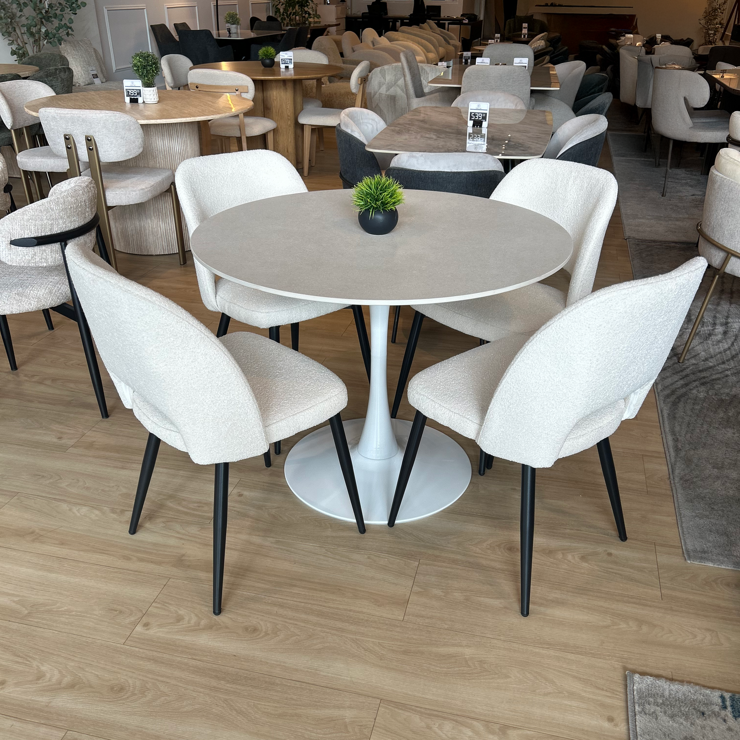 Juego de Comedor - Isla + 4 Sillas de Comedor Eva