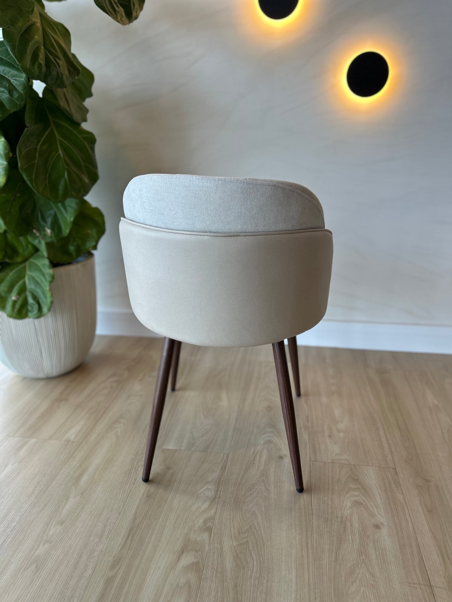 JEAN - Beige (VEG02/STO02) - Base de Metal Color Walnut
