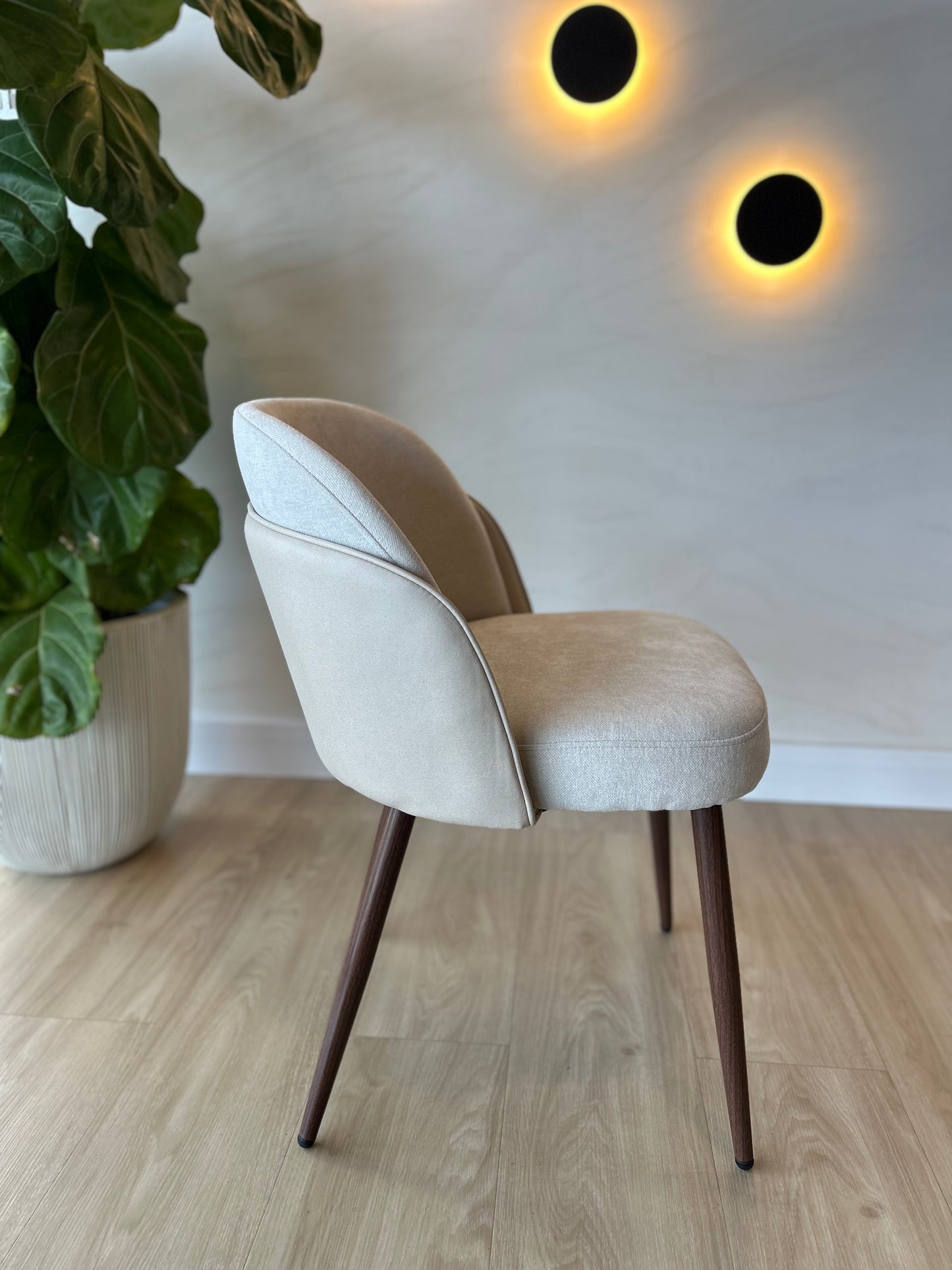 JEAN - Beige (VEG02/STO02) - Base de Metal Color Walnut