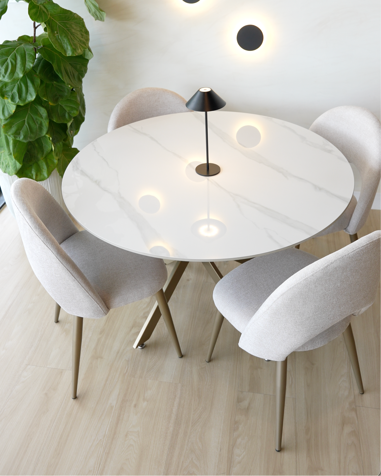 Mesa Lara 120cm + 4 Sillas Maya