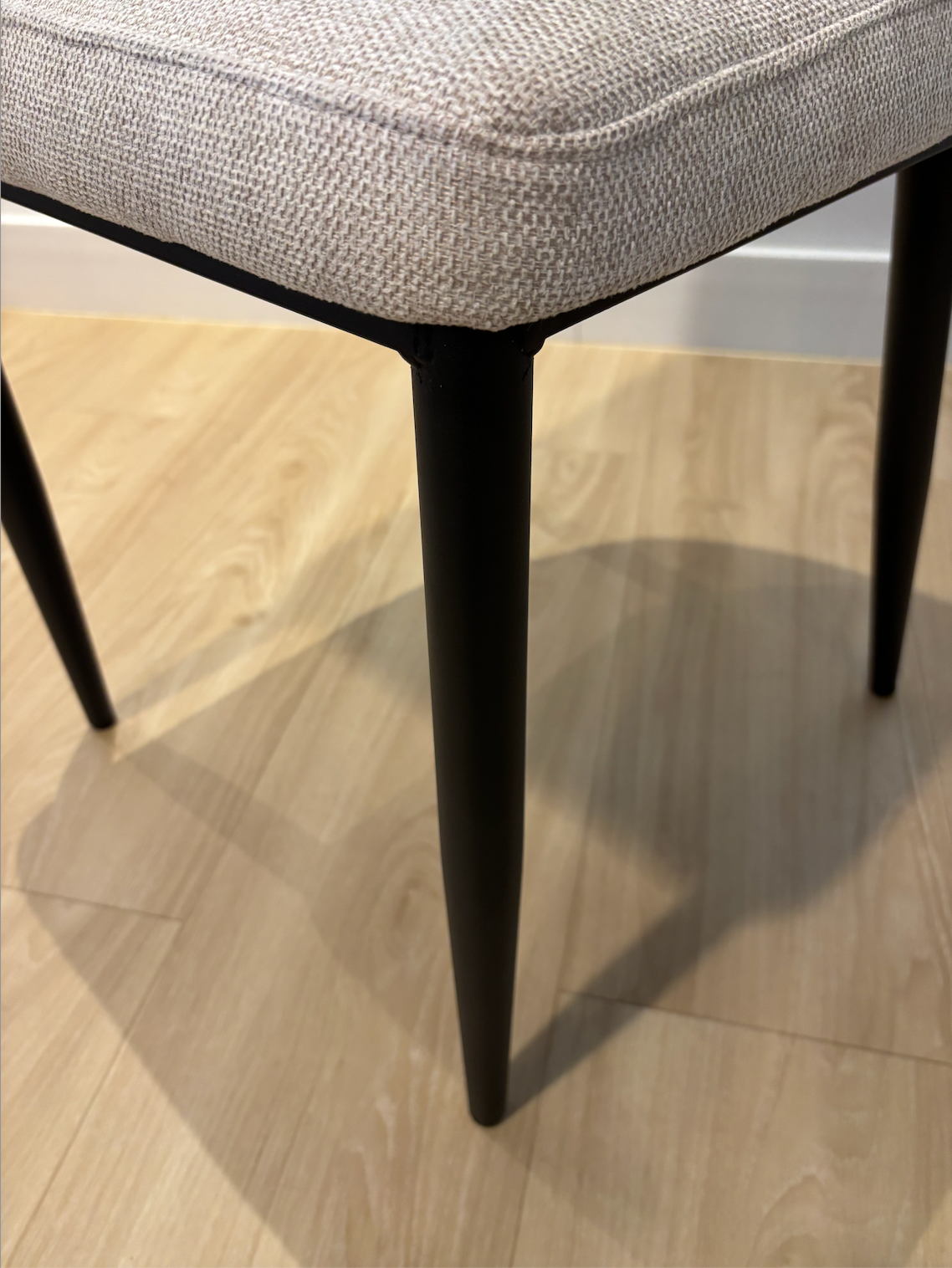 LUNA - Tela Beige - Base Negra