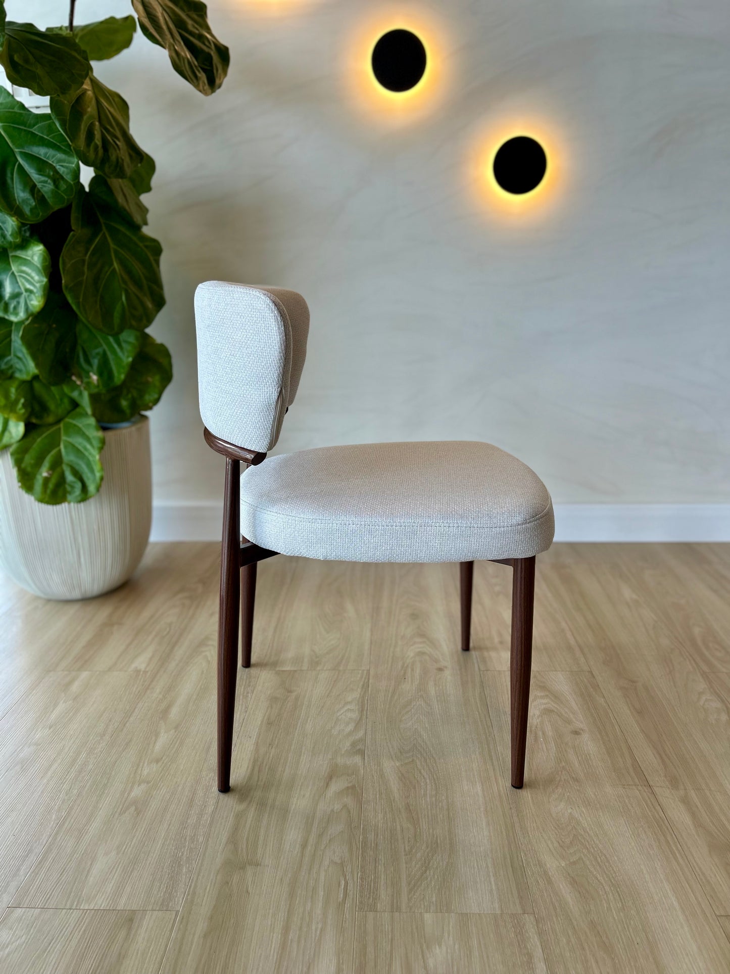 VERA - Beige (BAR03) - Base de Metal Color Walnut