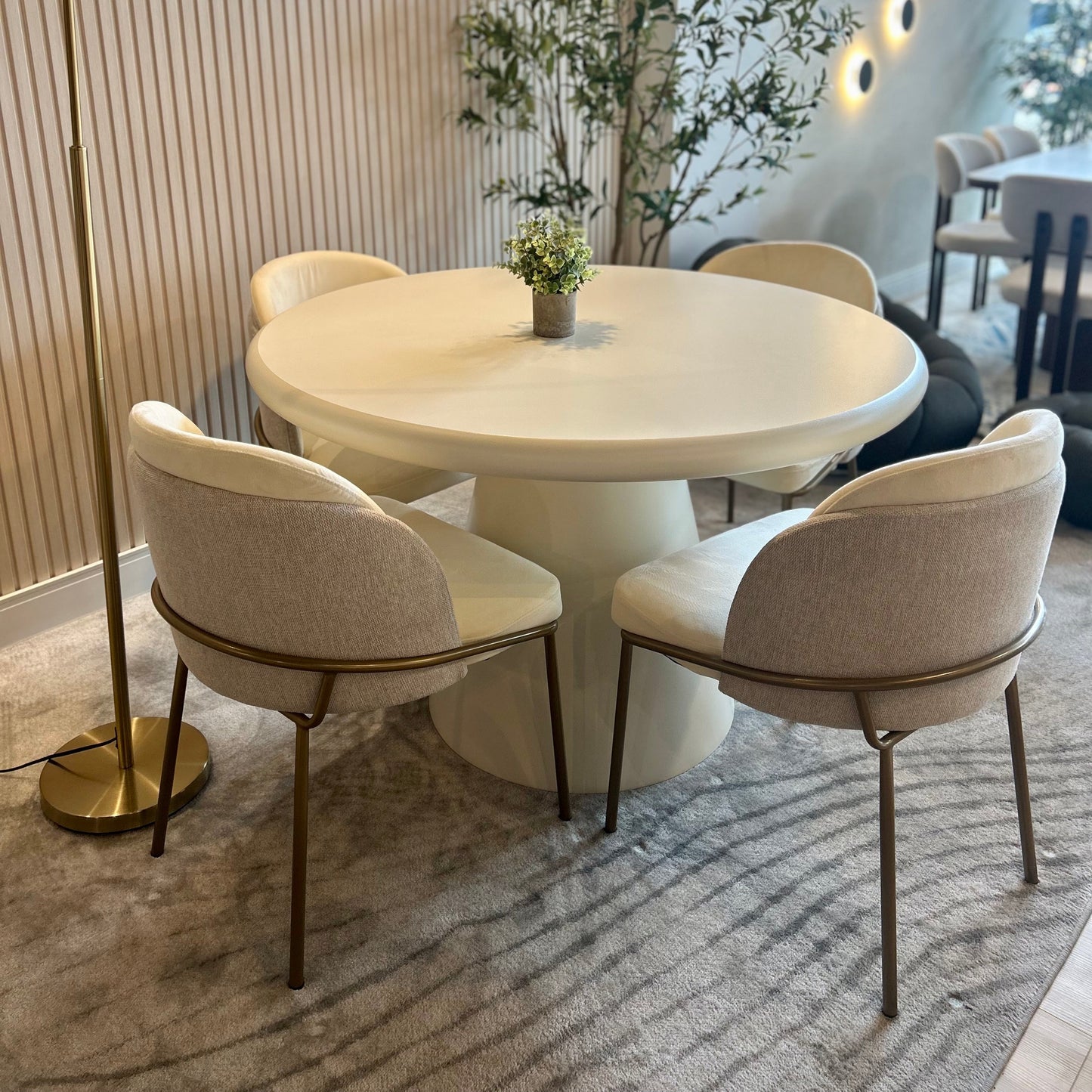 Juego de Comedor - Verona  + 4 Sillas de Comedor Cleo Beige